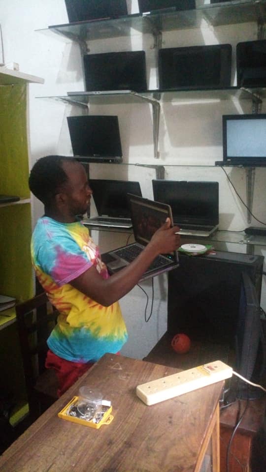 Laptop